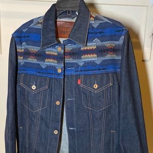 Levi’s x Pendleton Trucker Jacket